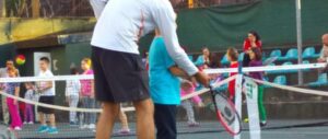 Read more about the article Rregullat e tenisit për fëmijët dhe sistemi i rezultateve