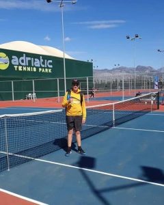 Read more about the article “Shkodra Open – Tennis Europe Junior Tour” – Arbër Dano dhe Anjel Hoxha kalojnë në çerekfinale
