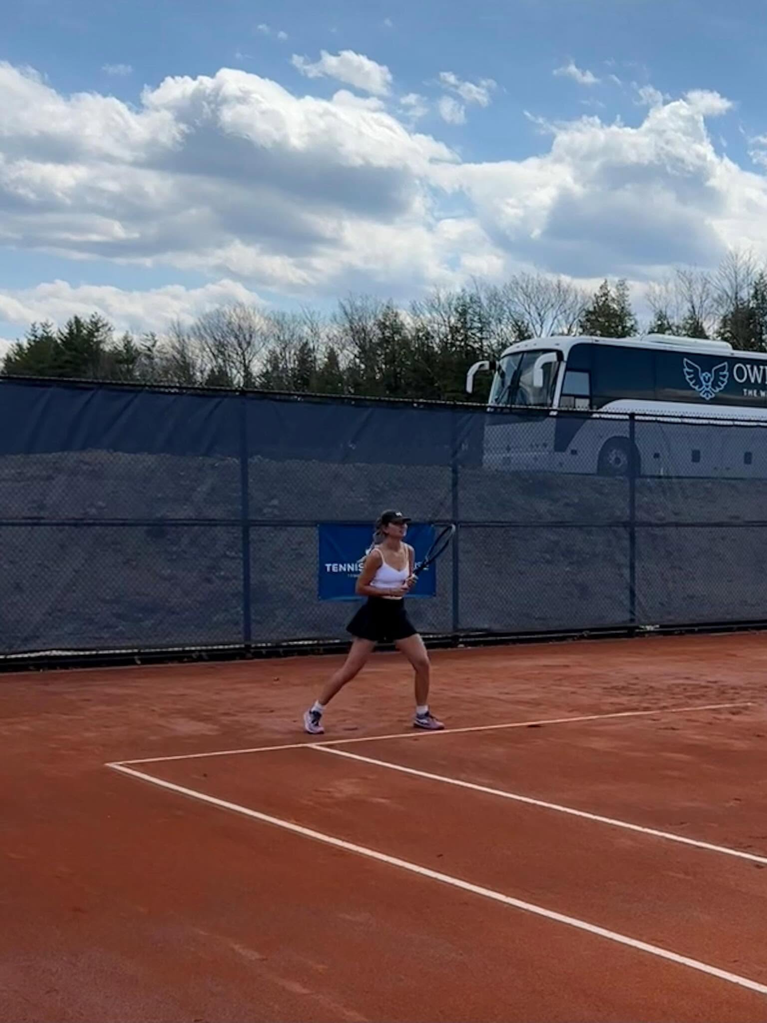Tenistja shqiptare Gresi Bajri garon në turneun ndërkombëtar UTR PTT Concord Women 01